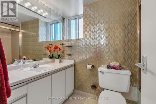 709 - 44 Longbourne Drive, Toronto, ON - Indoor Photo Showing Bathroom