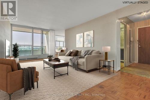 709 - 44 Longbourne Drive, Toronto, ON - Indoor Photo Showing Living Room