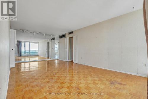 709 - 44 Longbourne Drive, Toronto, ON - Indoor Photo Showing Other Room