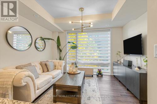 116 - 32 Fieldway Road, Toronto, ON - Indoor Photo Showing Living Room