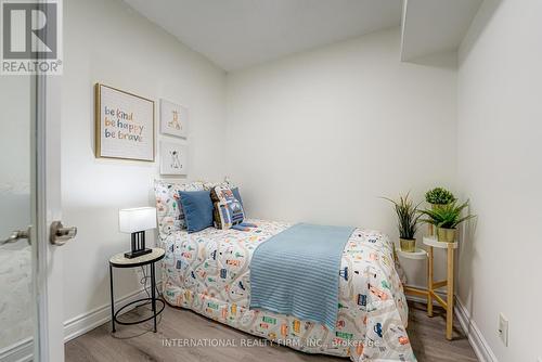 1203 - 15 Greenview Avenue, Toronto, ON - Indoor Photo Showing Bedroom