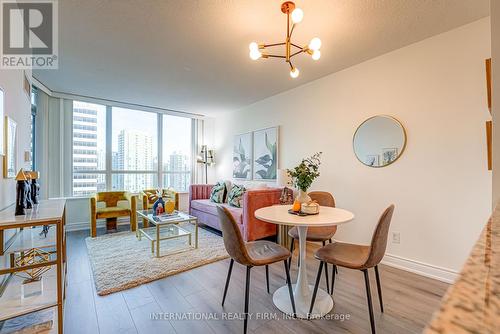 1203 - 15 Greenview Avenue, Toronto, ON - Indoor Photo Showing Dining Room