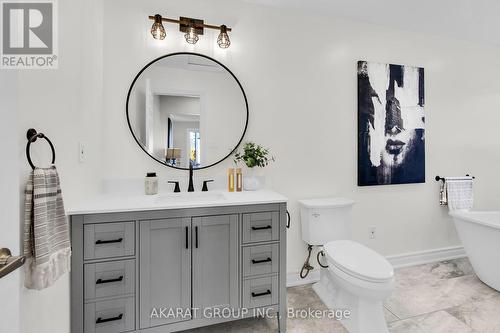 75 Gatwick Drive, Oakville, ON - Indoor Photo Showing Bathroom