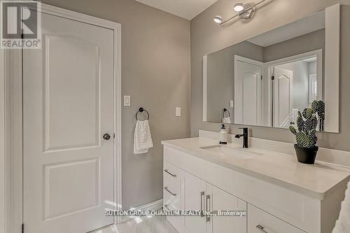 3362 Fox Run Circle, Oakville, ON - Indoor Photo Showing Bathroom