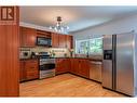 1845 Third Street, Fruitvale, BC  - Indoor Photo Showing Kitchen 