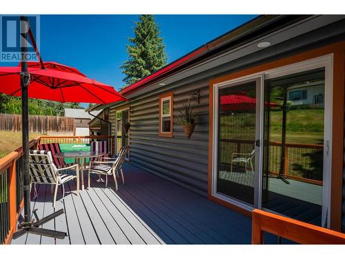 1845 Third Street, Fruitvale, BC - Outdoor With Deck Patio Veranda