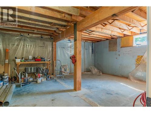 1845 Third Street, Fruitvale, BC - Indoor Photo Showing Basement