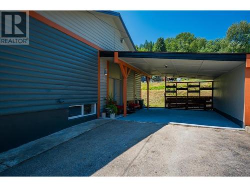 1845 Third Street, Fruitvale, BC - Outdoor