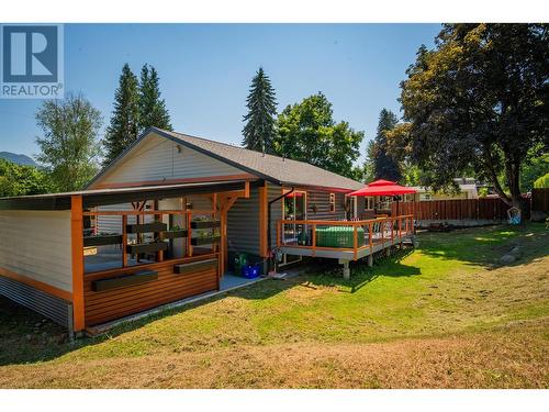 1845 Third Street, Fruitvale, BC - Outdoor With Deck Patio Veranda