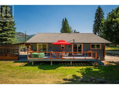 1845 Third Street, Fruitvale, BC - Outdoor With Deck Patio Veranda