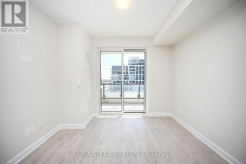 424 - 3220 William Coltson Avenue, Oakville, ON - Indoor Photo Showing Other Room