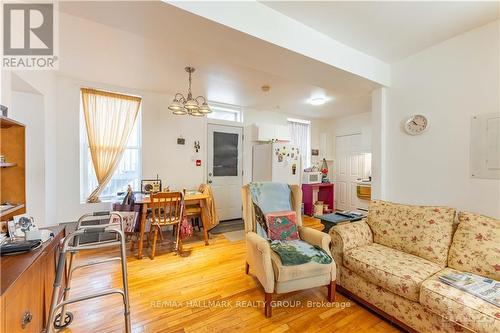 68 Main Street, Champlain, ON - Indoor Photo Showing Living Room