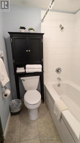 243 Lillian Crescent, Barrie, ON - Indoor Photo Showing Bathroom