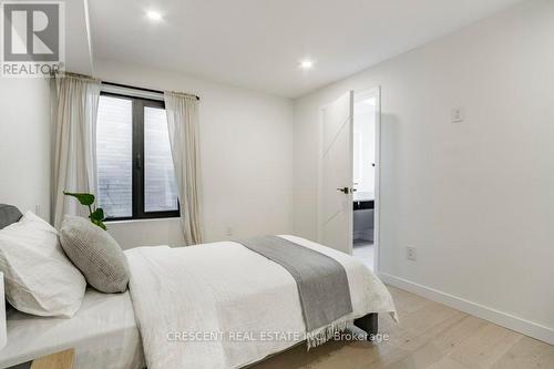 284 Ellis Avenue, Toronto, ON - Indoor Photo Showing Bedroom