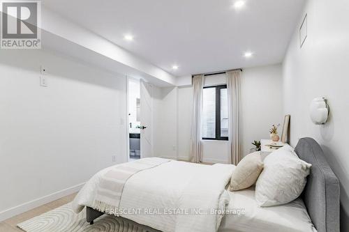 284 Ellis Avenue, Toronto, ON - Indoor Photo Showing Bedroom