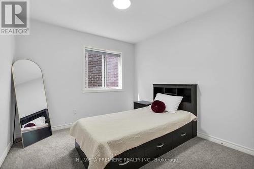 1330 Dyer Crescent, London, ON - Indoor Photo Showing Bedroom