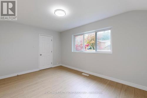 38 Cartier Crescent, Toronto, ON - Indoor Photo Showing Other Room