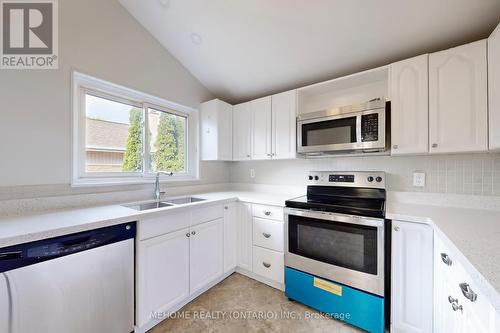 38 Cartier Crescent, Toronto, ON - Indoor Photo Showing Kitchen With Stainless Steel Kitchen With Double Sink