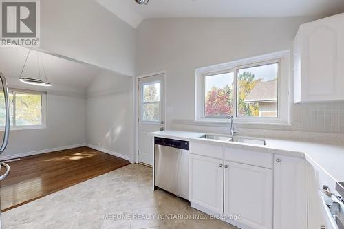 38 Cartier Crescent, Toronto, ON - Indoor Photo Showing Kitchen