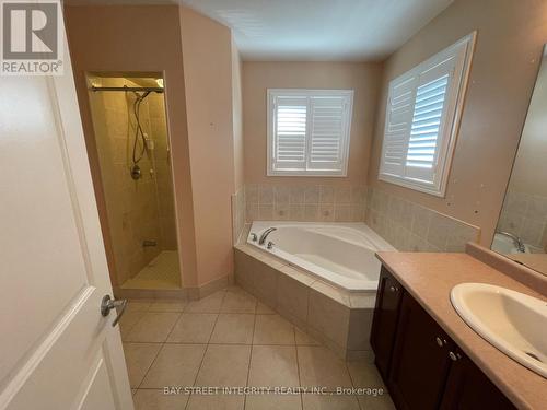 87 Thornlodge Drive, Georgina, ON - Indoor Photo Showing Bathroom