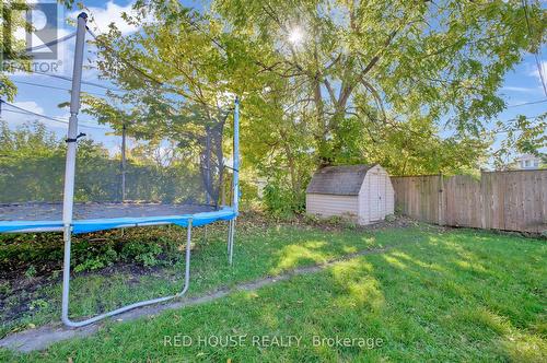 531 Mcewan Avenue E, Windsor, ON - Outdoor