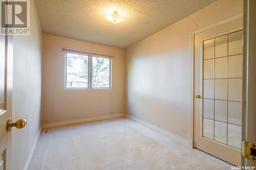 81 Mcnab Crescent, Regina, SK - Indoor Photo Showing Other Room