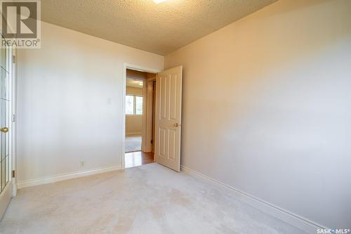 81 Mcnab Crescent, Regina, SK - Indoor Photo Showing Other Room