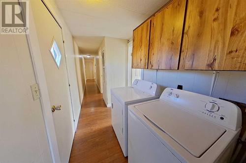 100 5 Street Sw, Slave Lake, AB - Indoor Photo Showing Laundry Room