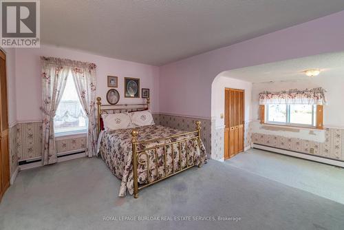 3008 Main Street N, Haldimand, ON - Indoor Photo Showing Bedroom