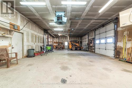 3008 Main Street N, Haldimand, ON - Indoor Photo Showing Garage