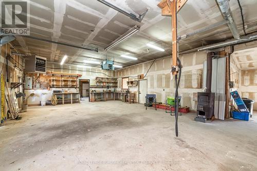 3008 Main Street N, Haldimand, ON - Indoor Photo Showing Garage