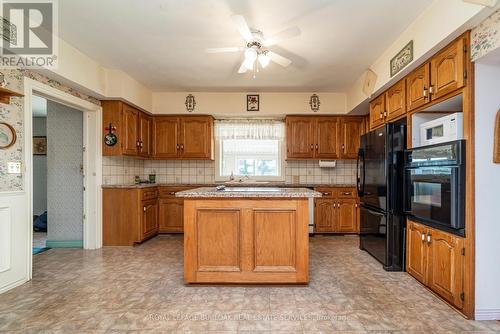 3008 Main Street N, Haldimand, ON - Indoor Photo Showing Kitchen