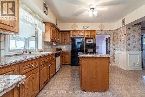 3008 Main Street N, Haldimand, ON - Indoor Photo Showing Kitchen