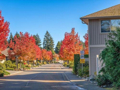 202-4442 Hedgestone Pl, Nanaimo, BC 