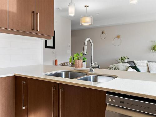 303-7161 West Saanich Rd, Central Saanich, BC - Indoor Photo Showing Kitchen With Double Sink