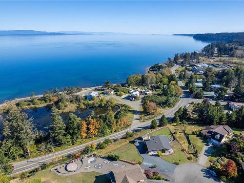 3021 Raymur Pl, Qualicum Beach, BC 