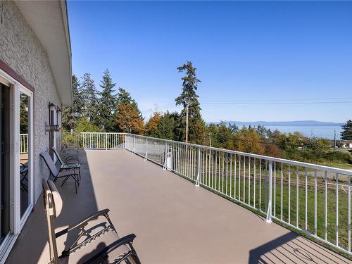 3021 Raymur Pl, Qualicum Beach, BC 