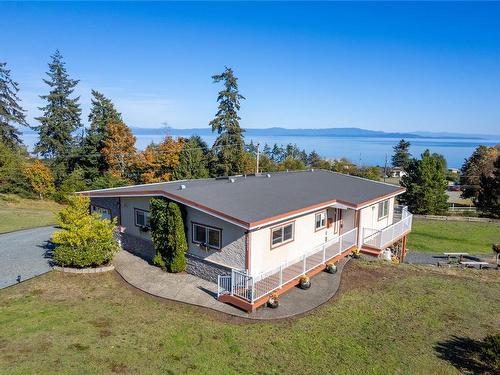 3021 Raymur Pl, Qualicum Beach, BC 