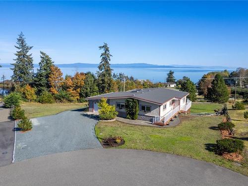 3021 Raymur Pl, Qualicum Beach, BC 