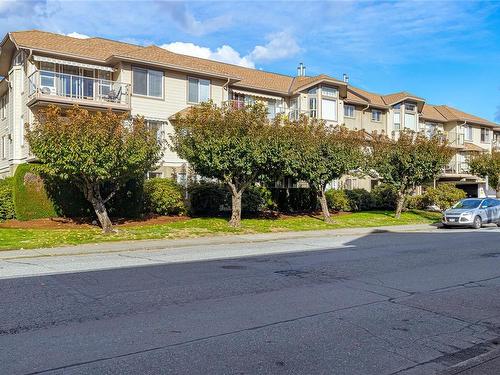 301-245 First St, Duncan, BC - Outdoor With Balcony