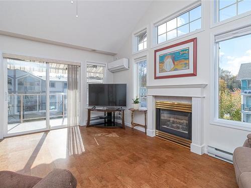 301-245 First St, Duncan, BC - Indoor Photo Showing Living Room With Fireplace