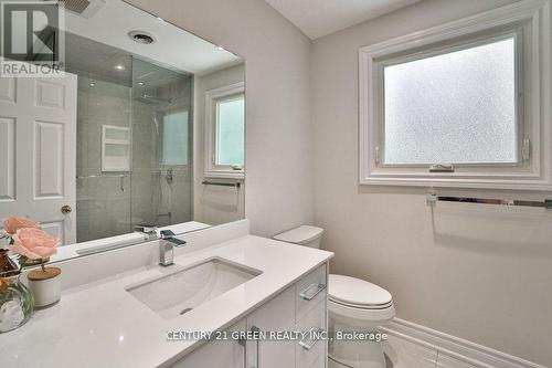 25 Ferrah Street, Markham, ON - Indoor Photo Showing Bathroom