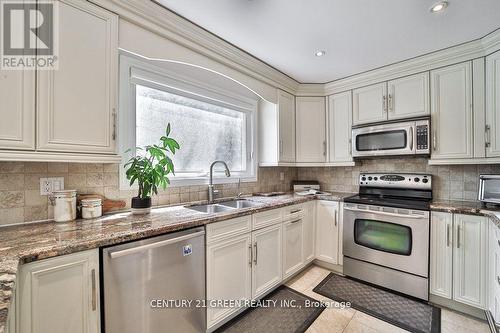 25 Ferrah Street, Markham, ON - Indoor Photo Showing Kitchen With Double Sink