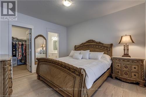 258 Ironwood Way, Georgian Bluffs, ON - Indoor Photo Showing Bedroom