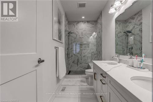 258 Ironwood Way, Georgian Bluffs, ON - Indoor Photo Showing Bathroom