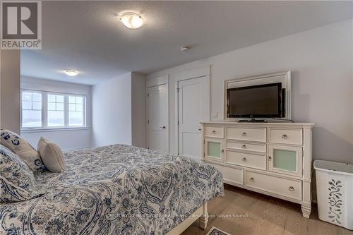 258 Ironwood Way, Georgian Bluffs, ON - Indoor Photo Showing Bedroom