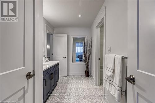 258 Ironwood Way, Georgian Bluffs, ON - Indoor Photo Showing Bathroom