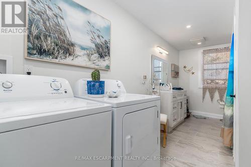 11417 Lakeshore Road, Wainfleet, ON - Indoor Photo Showing Laundry Room