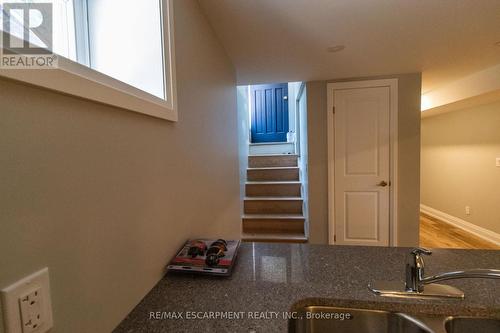 277 Upper Paradise Road, Hamilton, ON - Indoor Photo Showing Kitchen