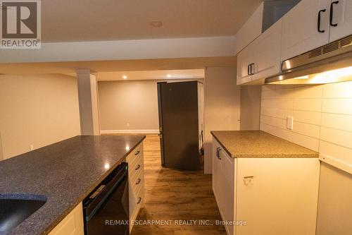 277 Upper Paradise Road, Hamilton, ON - Indoor Photo Showing Kitchen